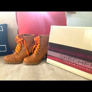 Skechers size 7 boots